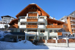  Hotel Garni Alpenhof  Ишгль